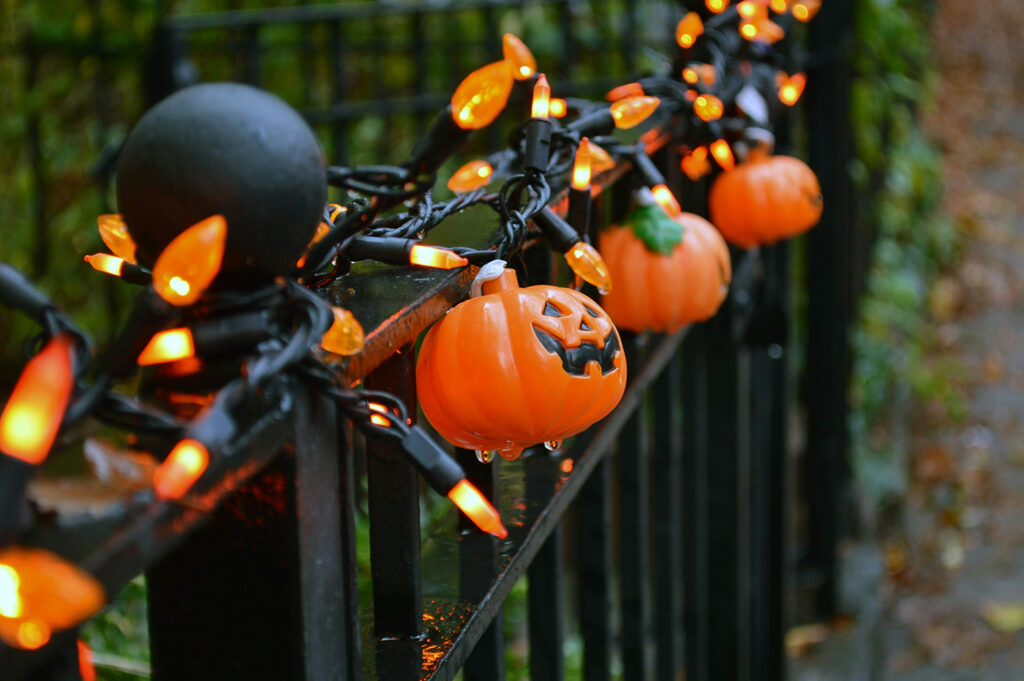 Geschiedenis van Halloween, decoratie